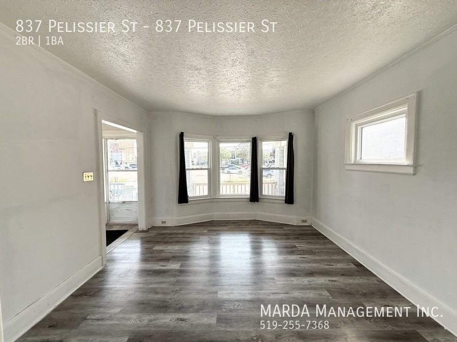 837 Pelissier St - Photo 6 of 35
