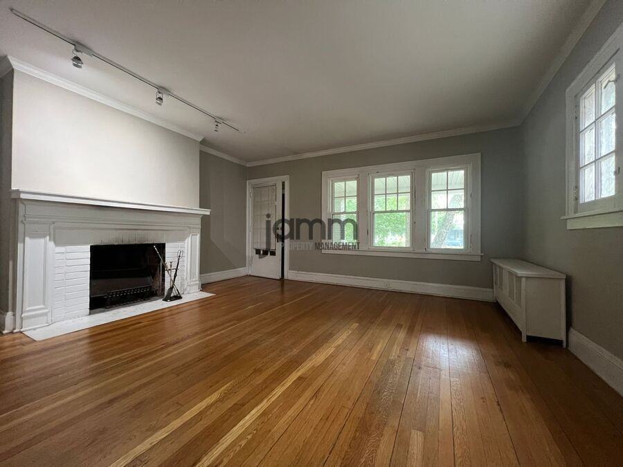3079 Meadowbrook Blvd - Photo 4 of 25