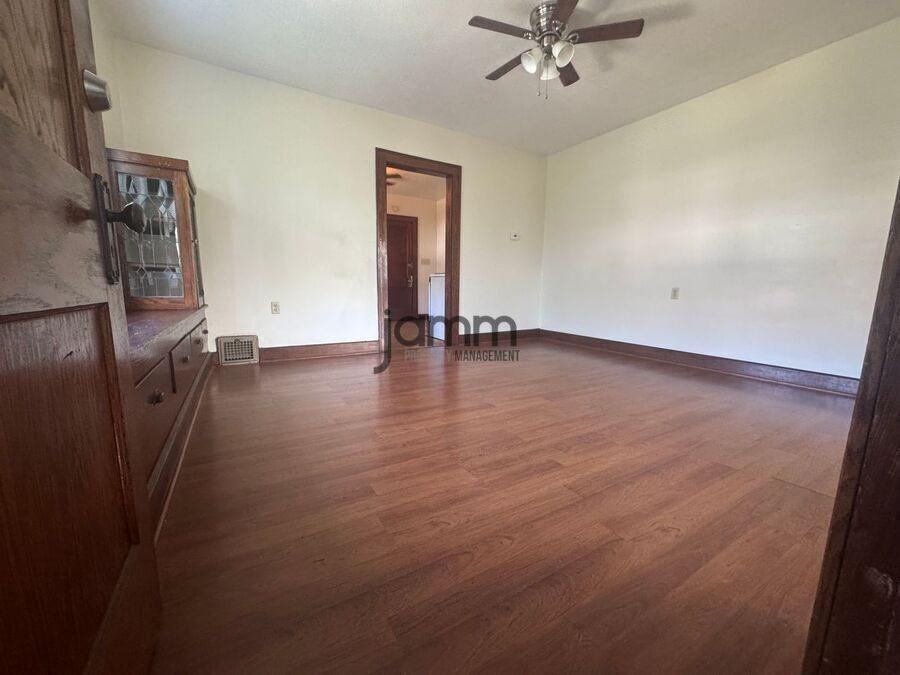 4347 W 49th St - Photo 2 of 12