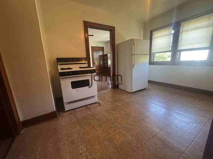 4347 W 49th St - Photo 6 of 12