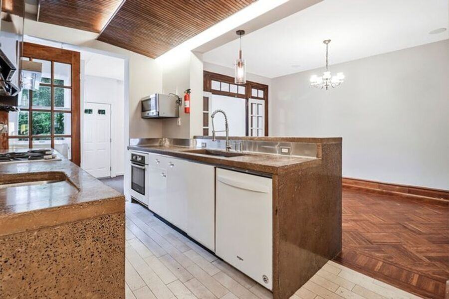 1358 Parkwood Pl Nw - Photo 2 of 50