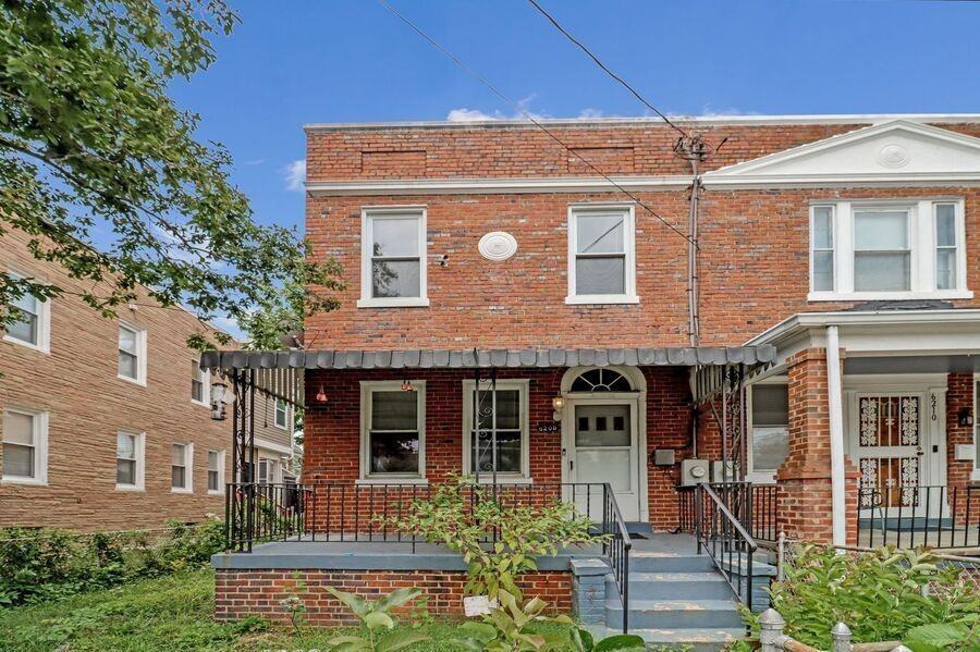 6208 7th St Nw - Photo 2 of 42