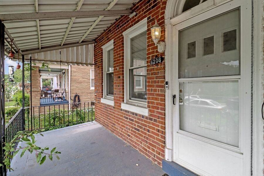 6208 7th St Nw - Photo 3 of 42