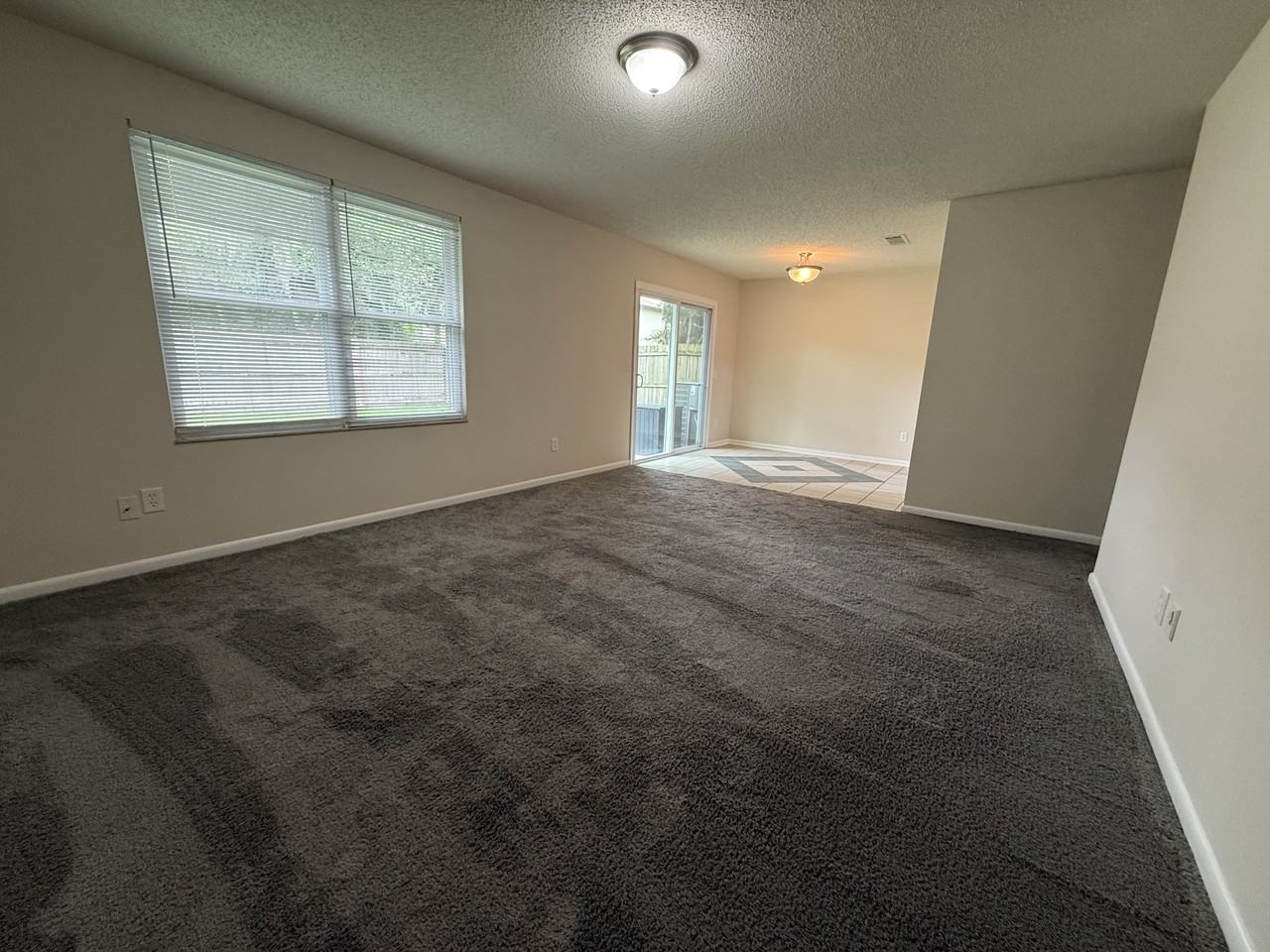 805 Meadowbrook Dr #B - Photo 7 of 15