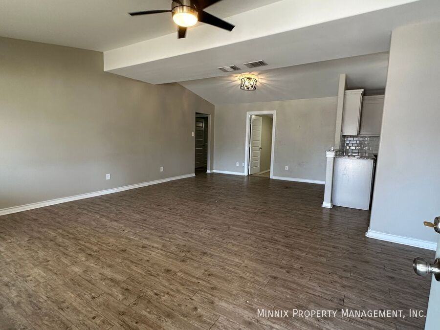 4118 30th St - Photo 2 of 18