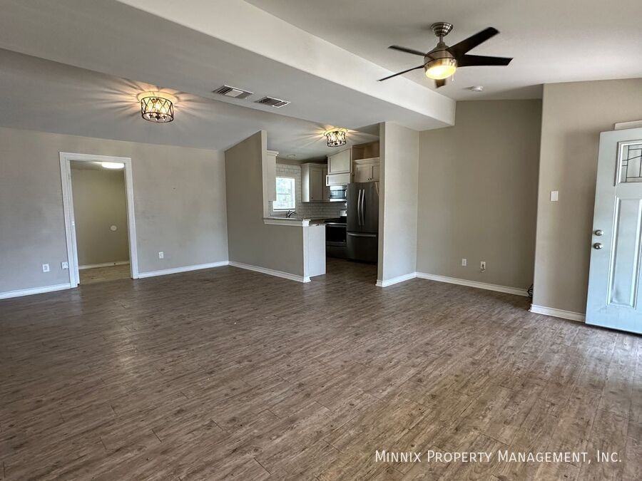 4118 30th St - Photo 3 of 18