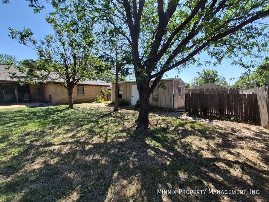 2805 James Louis Dr - Photo 7 of 8
