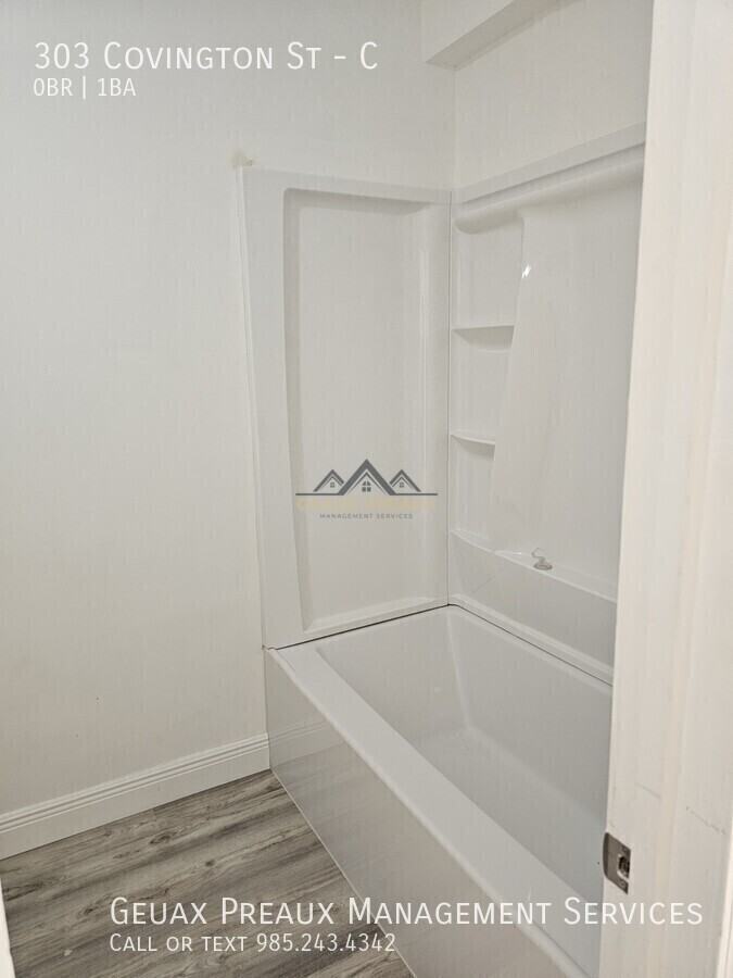 303 Covington St #C - Photo 4 of 7