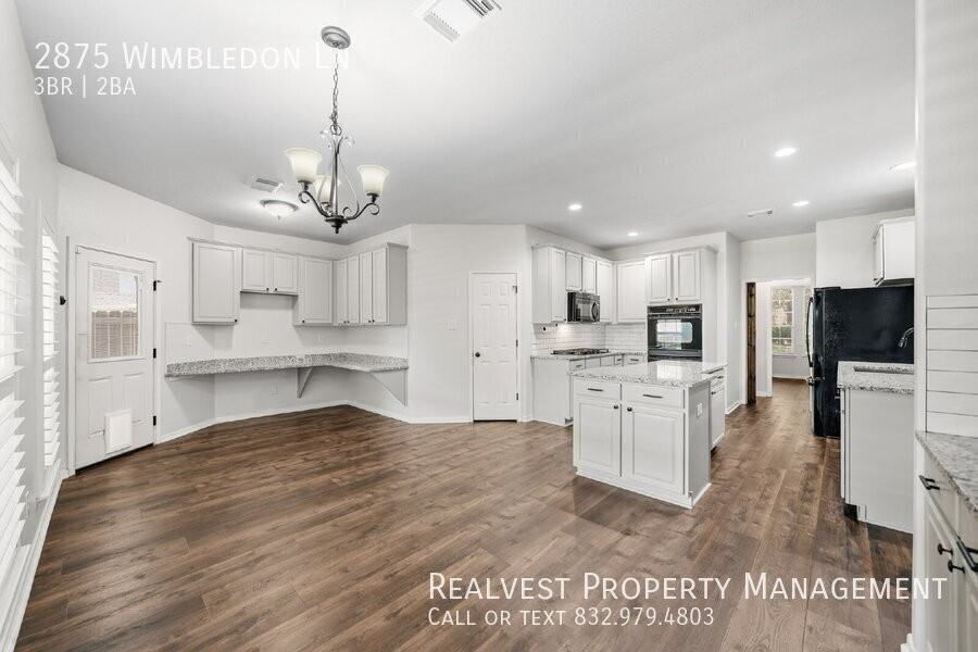 2875 Wimbledon Ln - Photo 2 of 25