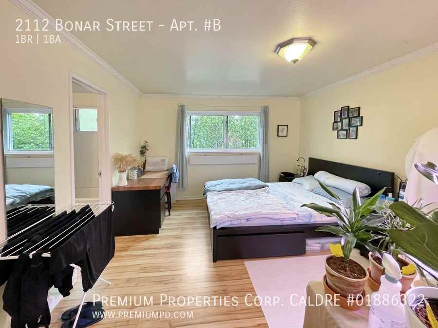 2112 Bonar St #B - Photo 6 of 26
