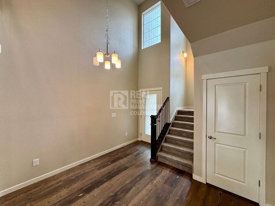 9736 Clermont Ln - Photo 2 of 13