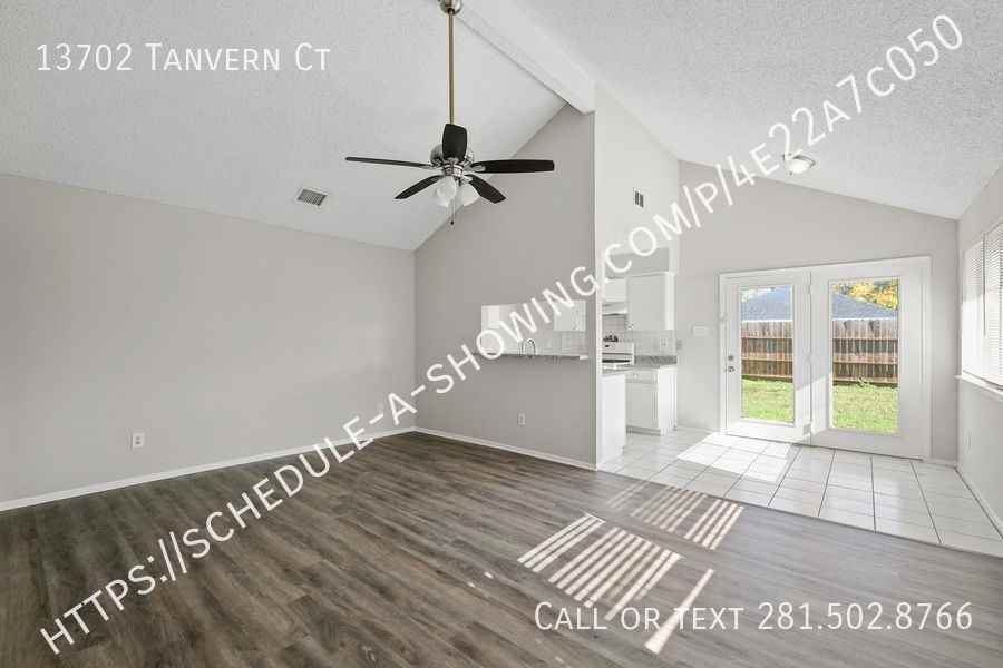 13702 Tanvern Ct - Photo 2 of 11