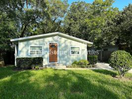 featured image of 1228 Neva St