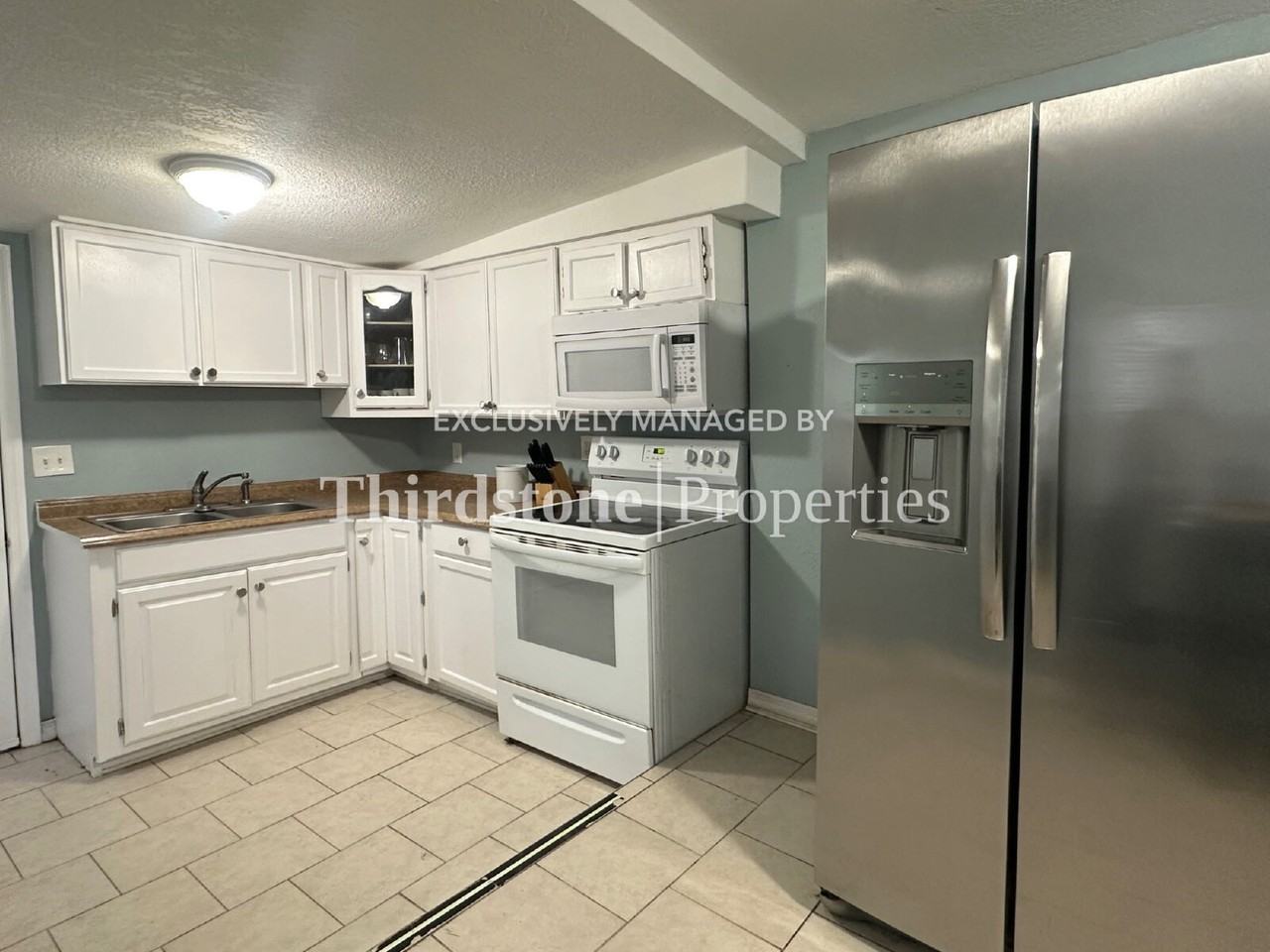 1228 Neva St - Photo 4 of 12