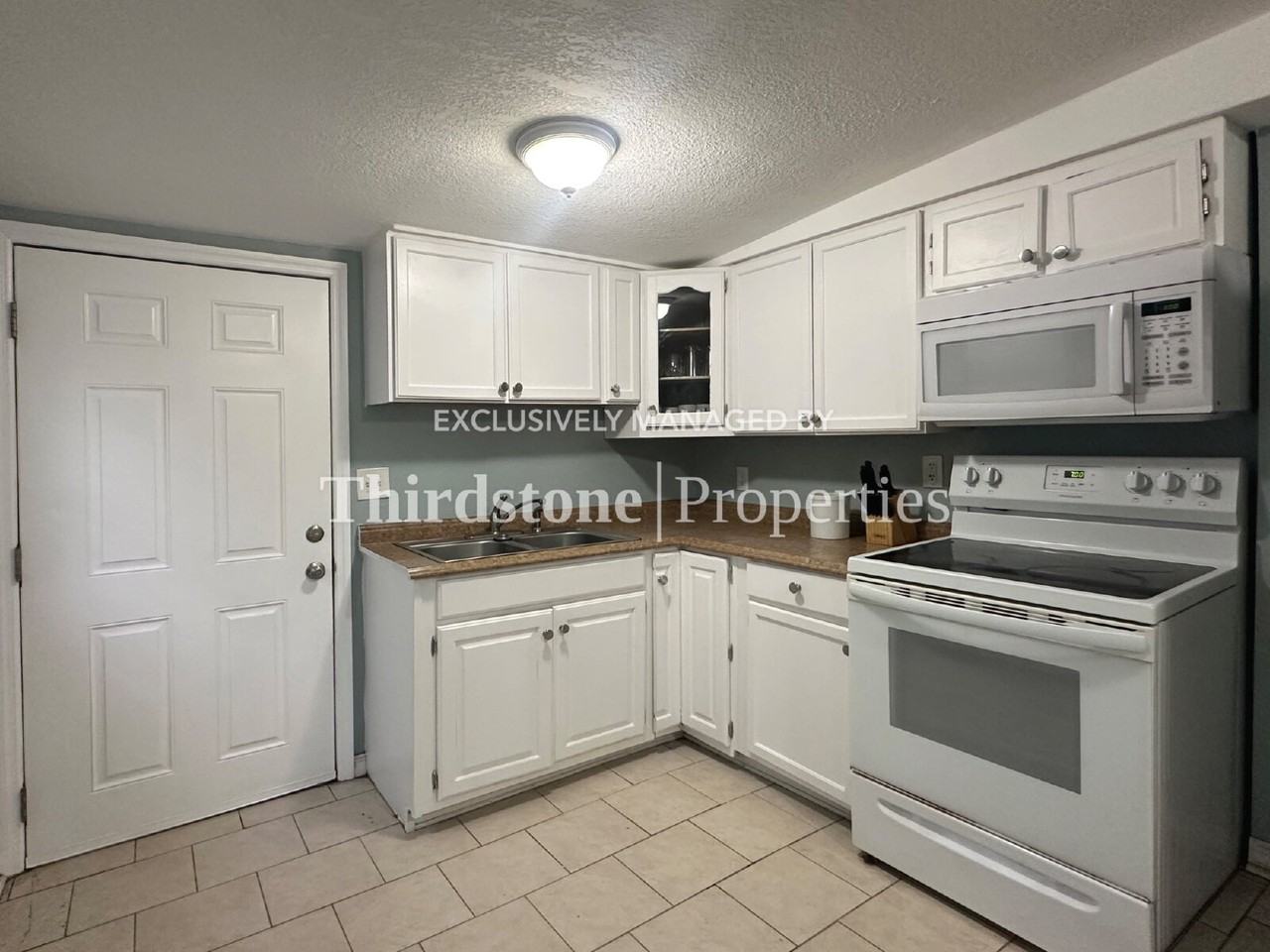 1228 Neva St - Photo 5 of 12