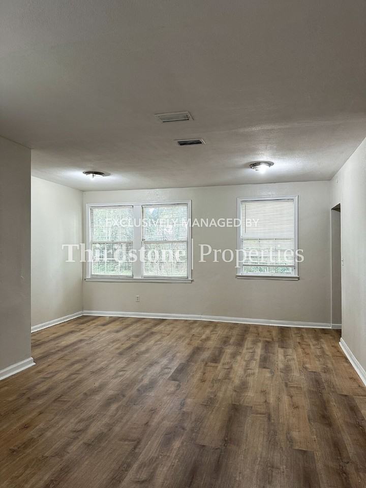 7959 Concord Blvd W - Photo 4 of 22