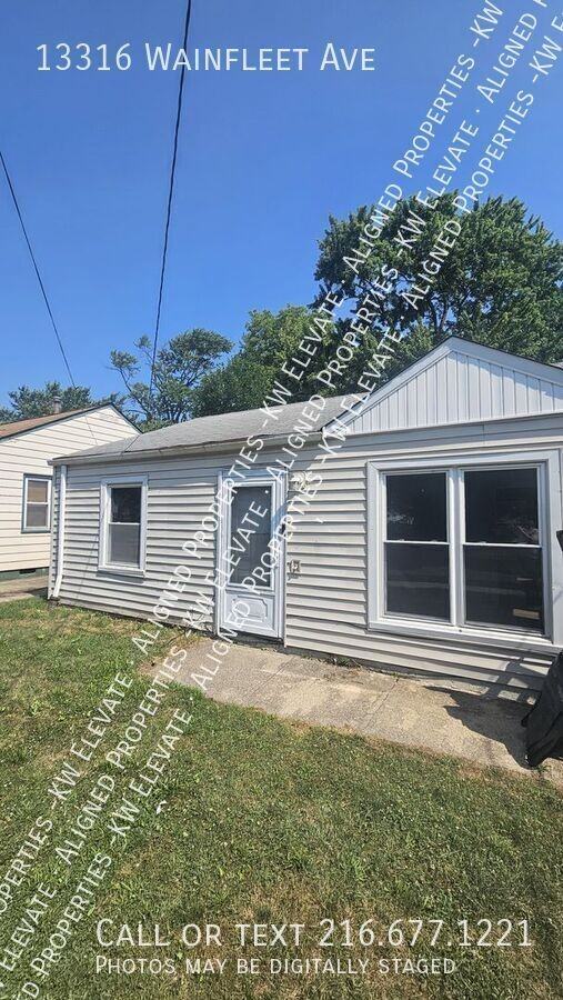 13316 Wainfleet Ave - Photo 2 of 21