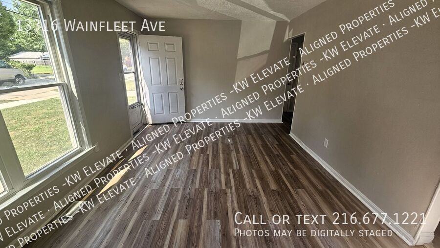 13316 Wainfleet Ave - Photo 5 of 21