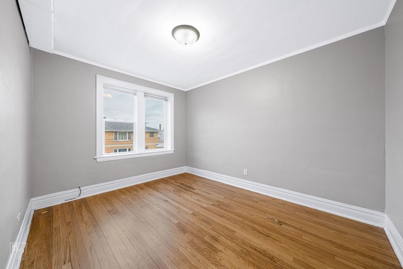 6207 21st St #16 - Photo 4 of 11