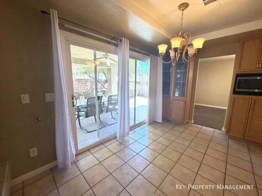 6328 Brave Voyager Ct - Photo 7 of 25