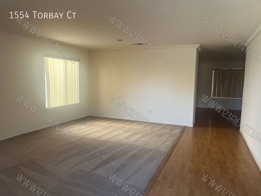 1554 Torbay Ct - Photo 2 of 16