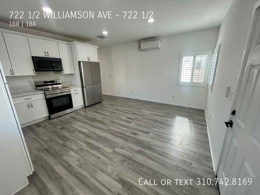 722 1/2 Williamson Ave #722-1-2 - Photo 3 of 16