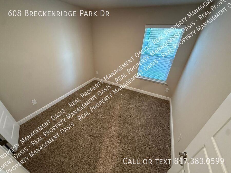 608 Breckenridge Park Dr - Photo 6 of 17