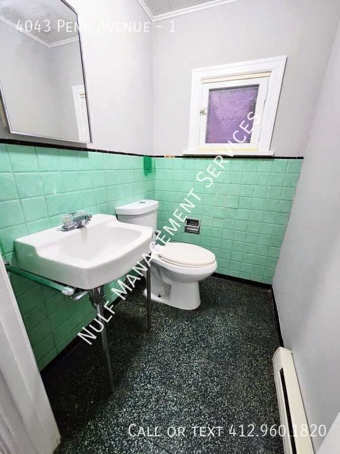 4043 Penn Ave #1 - Photo 3 of 6