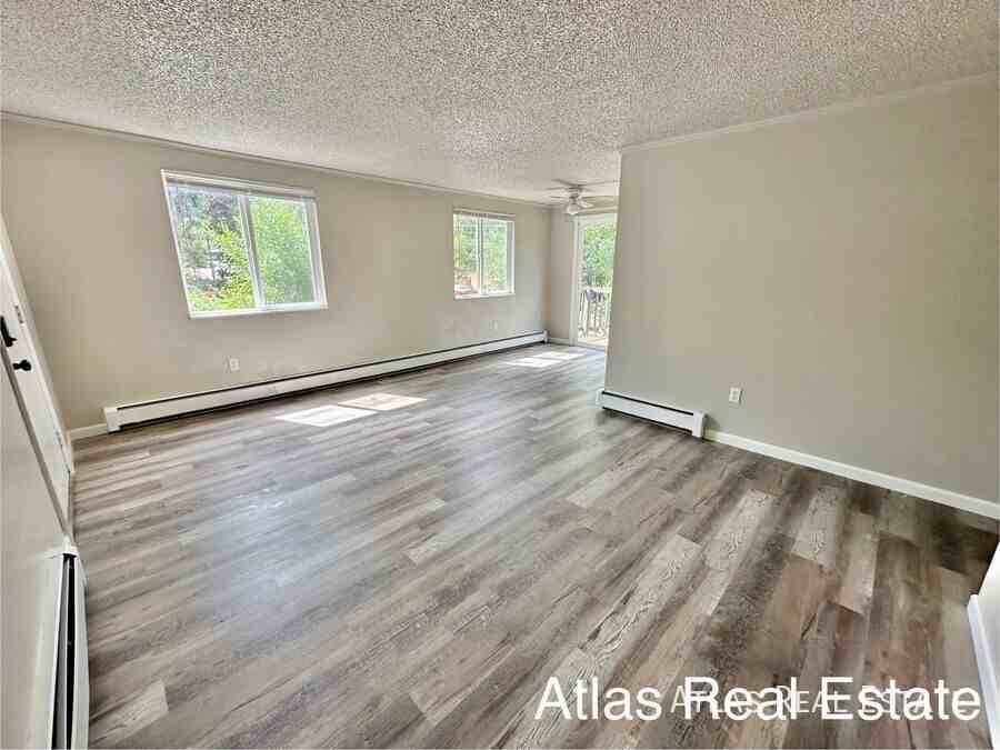 459 El Paso Blvd #F - Photo 3 of 13