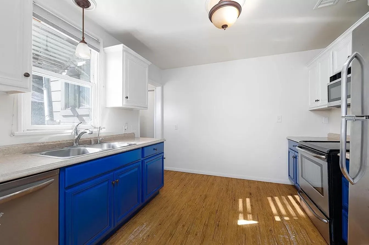 6985 Wisconsin Ave - Photo 3 of 17