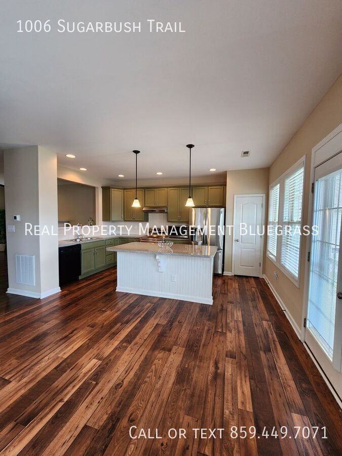 1006 Sugarbush Trl - Photo 4 of 21
