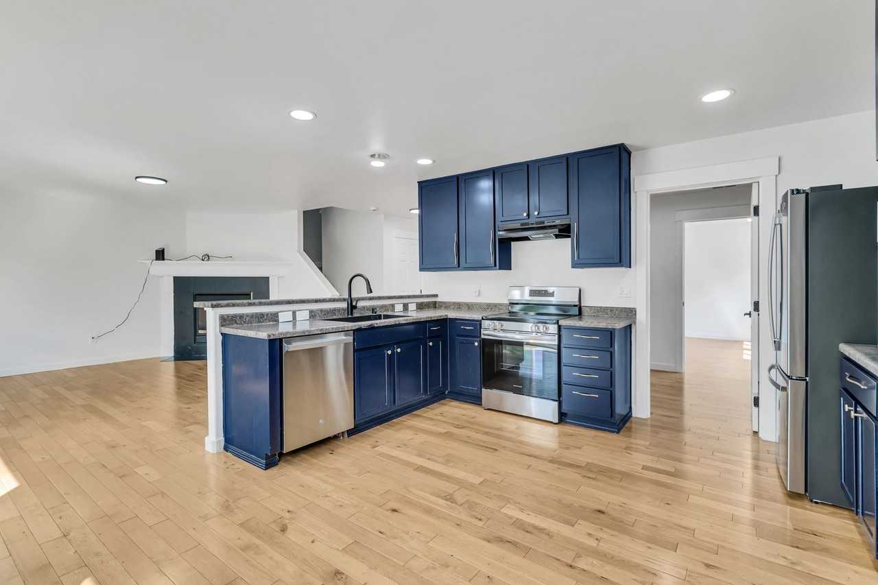 21603 Se 298th Pl - Photo 2 of 31