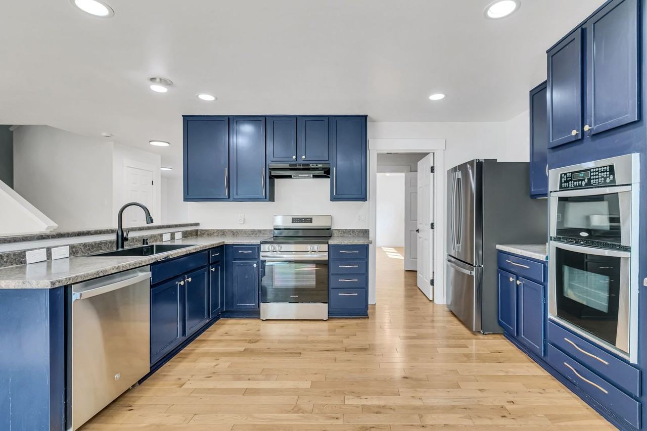21603 Se 298th Pl - Photo 3 of 31