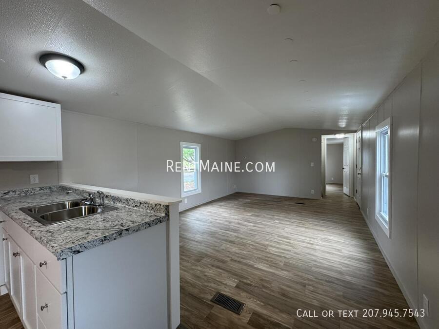 108 D St - Photo 3 of 11