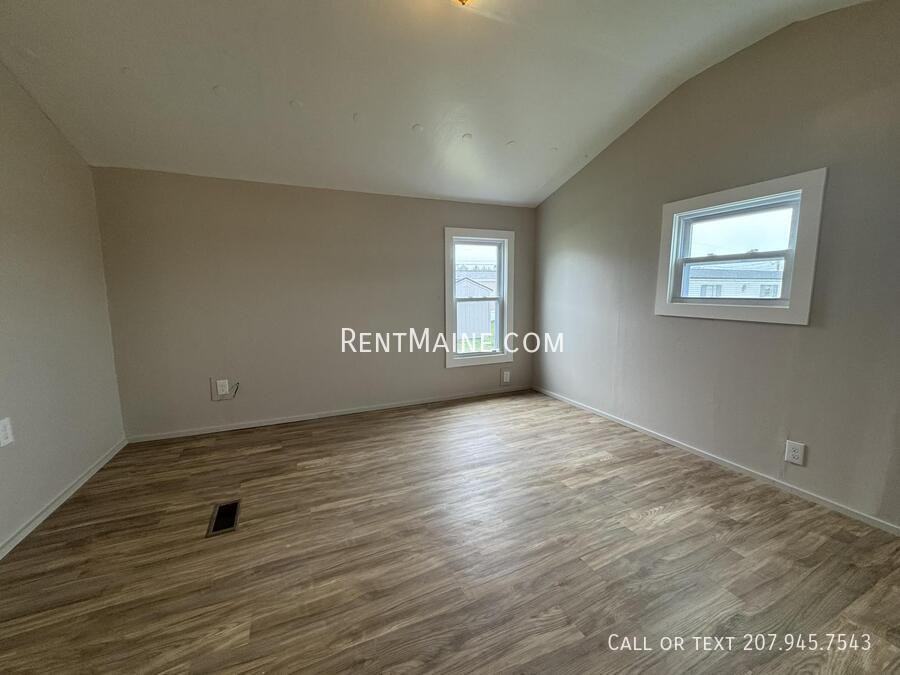 108 D St - Photo 7 of 11