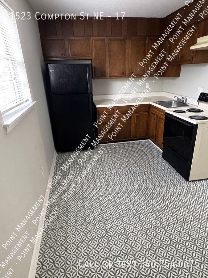 1523 Compton St Ne #17 - Photo 2 of 9