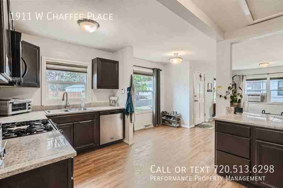 1911 W Chaffee Pl - Photo 5 of 25