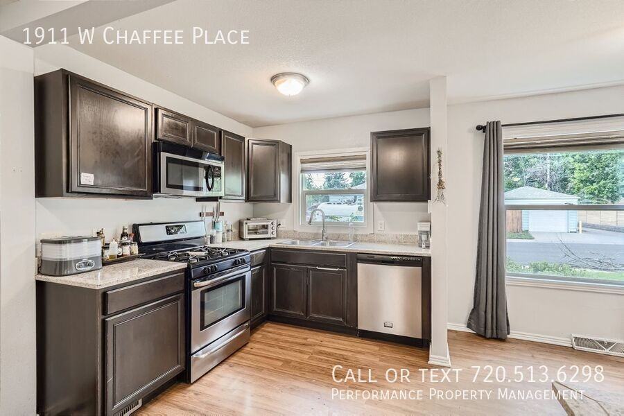 1911 W Chaffee Pl - Photo 6 of 25