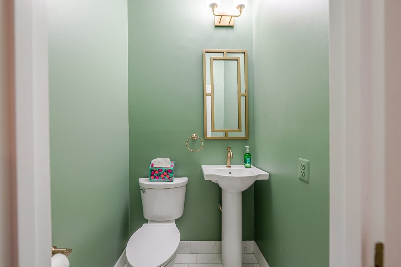 2714 Earls Ct - Photo 6 of 43