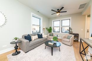2032 W Montrose Ave #2B - Photo 1 of 1