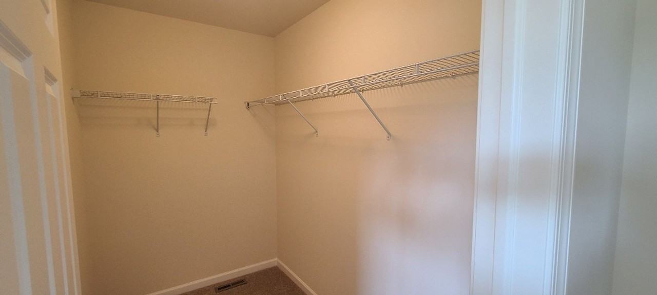 567 Brook Shire Ct - Photo 4 of 18