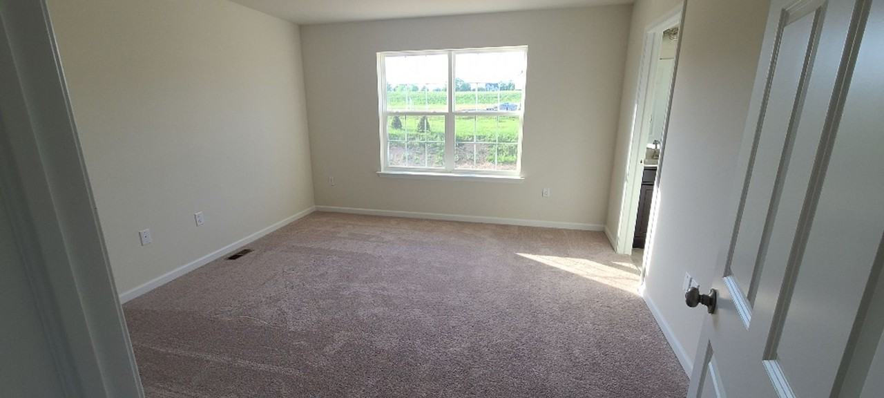 567 Brook Shire Ct - Photo 5 of 18