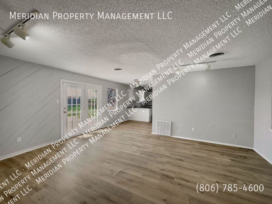 5613 38th St - Photo 5 of 30