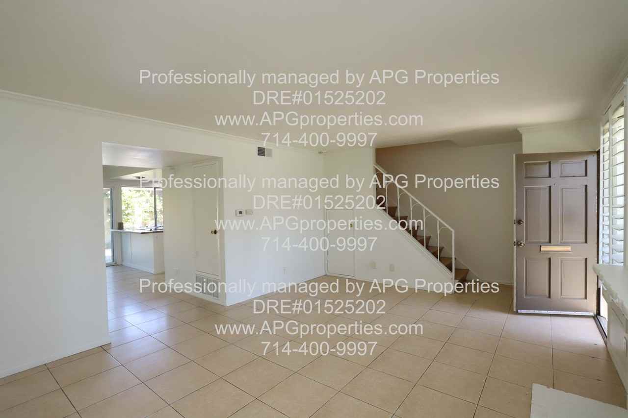11959 Buckingham Cir - Photo 3 of 25