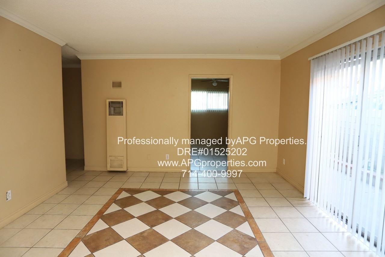 1834 W Gramercy Ave #A - Photo 4 of 17