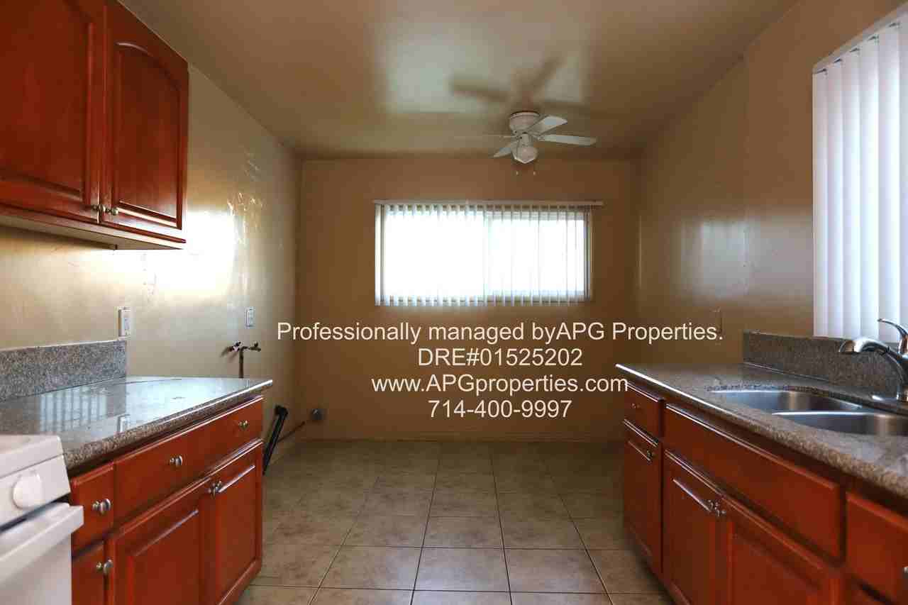 1834 W Gramercy Ave #A - Photo 7 of 17