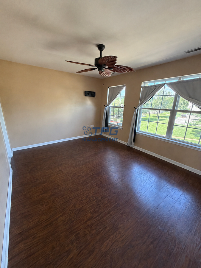 83 Nathan Blvd - Photo 7 of 16