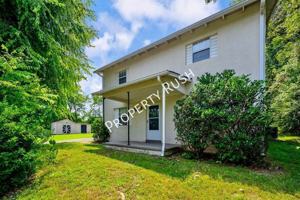featured image of 424 Hedgewood Dr