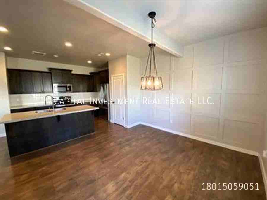 11907 S Rushmore Park Ln - Photo 4 of 18