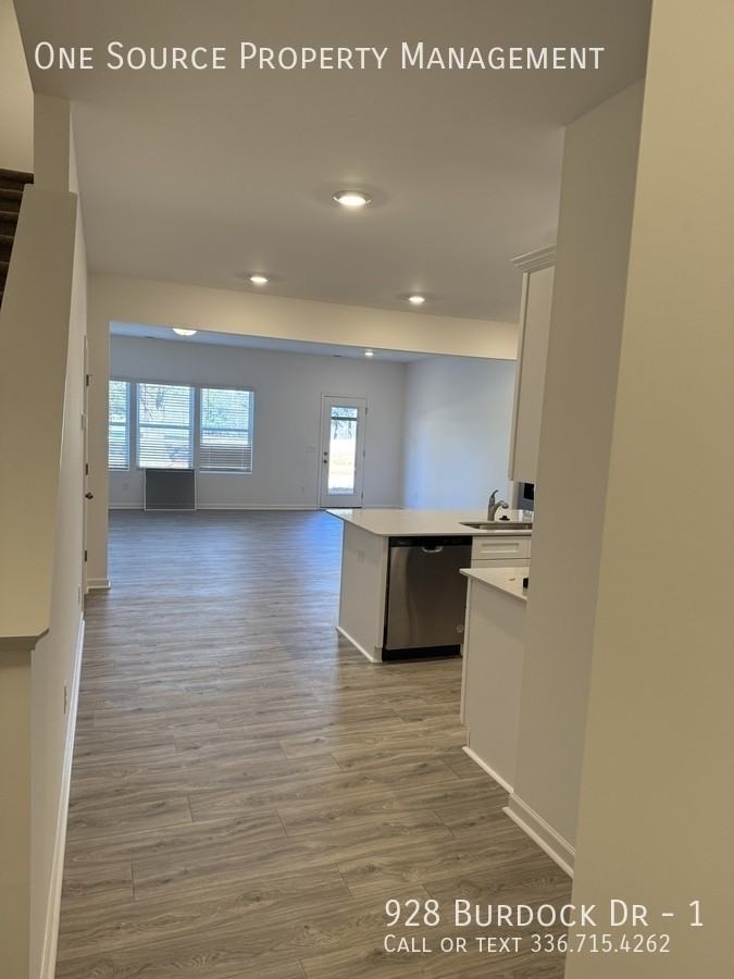 928 Burdock Dr #1 - Photo 4 of 13
